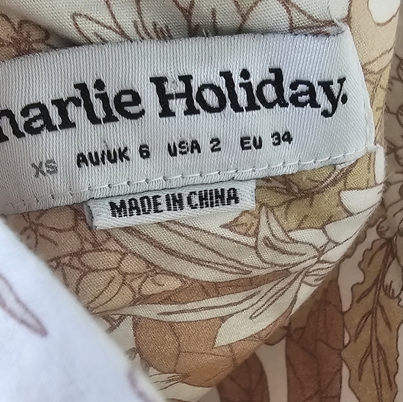 Charlie Holiday Isabella Maxi Tiered Dress 2 - Picture 13 of 14